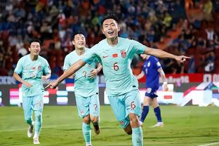 传承能否延续❓亚洲杯官推：武磊能像郑智激励新一代中国球员吗？